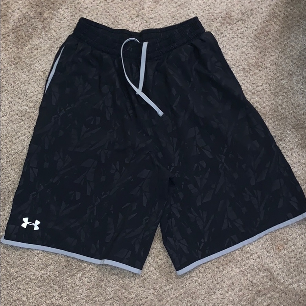 Under Armour Loose Shorts
